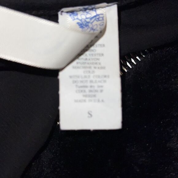 Nwot! Gracie brand sheer black top with green sequins on top front ! - Picture 9 of 9